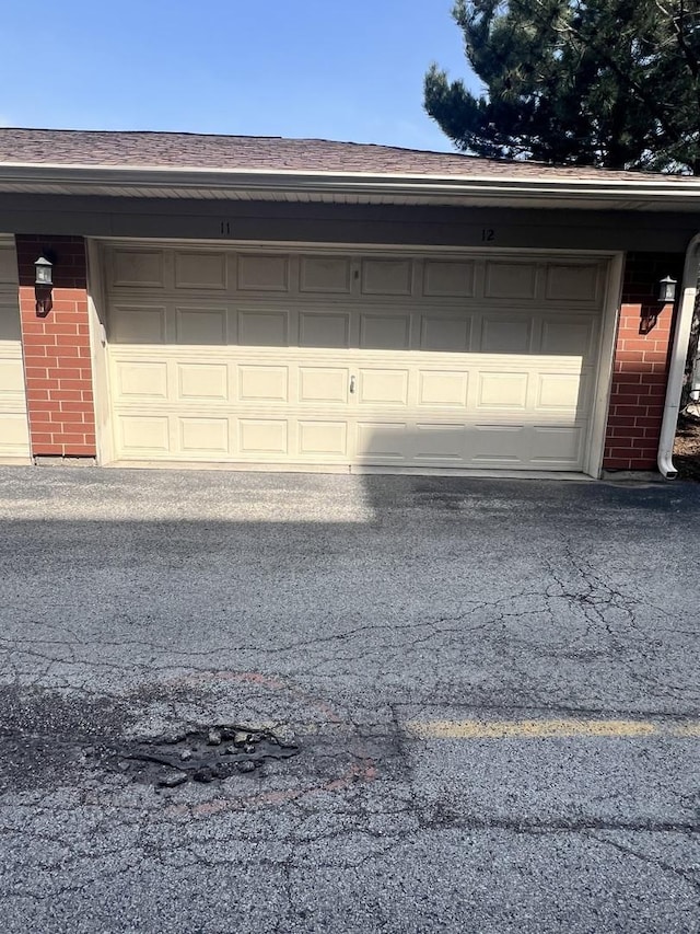 500 E St Charles Rd Unit 510, Lombard, IL 60148 - view of garage