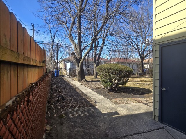 6304 N Troy St, Chicago, IL 60659 - photo 30