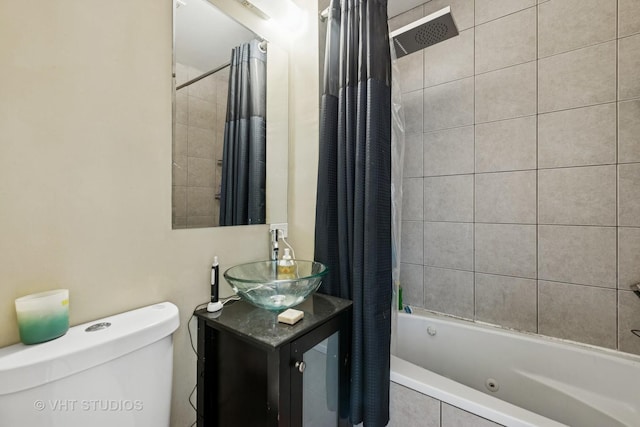 1943 N Whipple St, Chicago, IL 60647 - full bath with a combined bath / shower with jetted tub and vanity