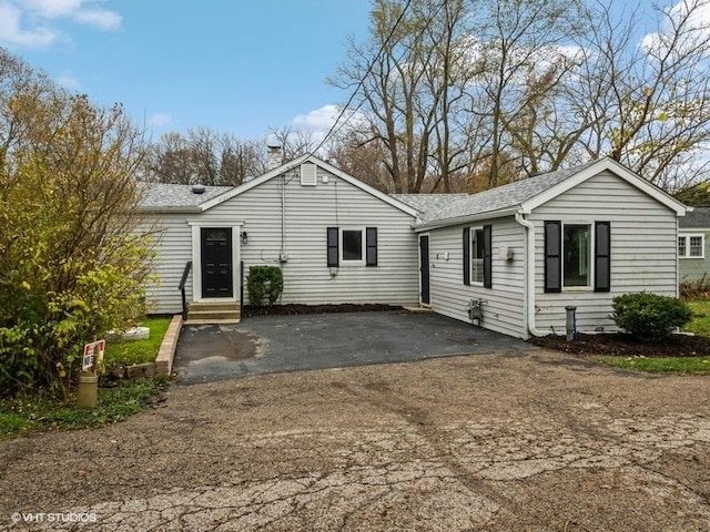 21621 W Cedar Ave, Lake Villa, IL 60046 - photo 2