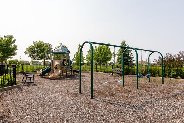 3607 Greystone Ave, Naperville, IL 60564 - communal playground with fence