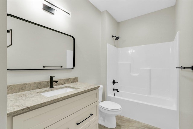 2816 Clarion Rd, Urbana, IL 61802 - full bath featuring vanity, toilet, and shower / tub combination