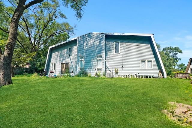 3917 Sunset Ave, Markham, IL 60428 - rear view of property with central AC unit and a yard