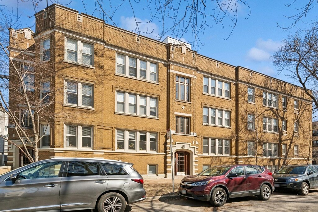 3801 N Marshfield Ave Unit 1, Chicago, IL 60613 - view of property