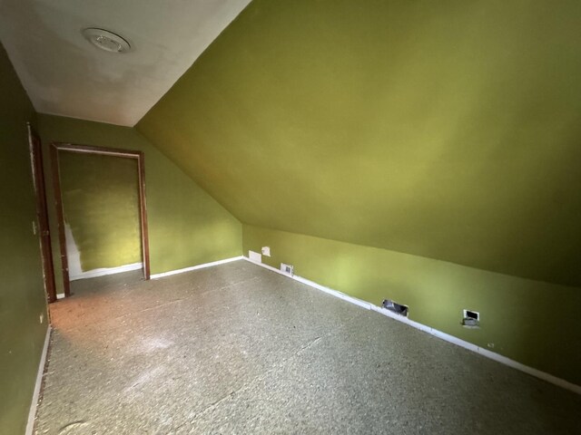 8216 S Brandon Ave, Chicago, IL 60617 - bonus room with lofted ceiling