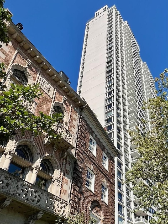 1300 N Lake Shore Dr Unit 25B, Chicago, IL 60610 - view of apartment building / complex