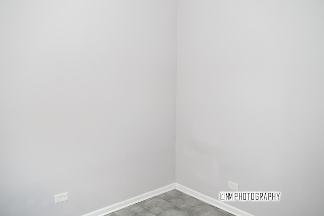 2152 W 19th St, Chicago, IL 60608 - spare room with baseboards