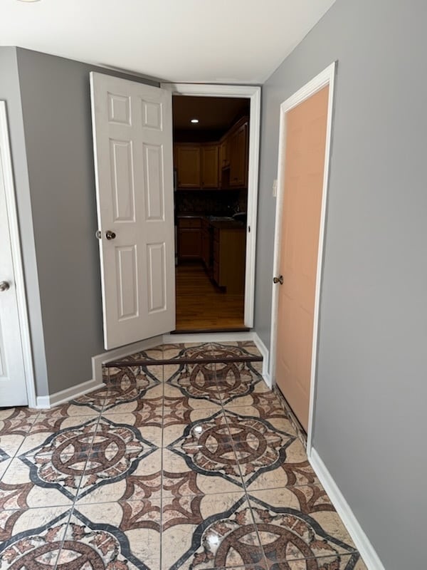 15831 Dante Dr, South Holland, IL 60473 - photo 12