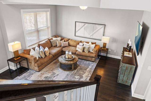 104 W Kennedy Ln, Hinsdale, IL 60521 - living room featuring wood finished floors and baseboards
