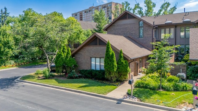 1210 Hawthorne Ln, Hinsdale, IL 60521 - photo 1