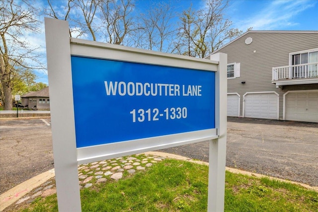 1330 Woodcutter Ln, Wheaton, IL 60189 - exterior view