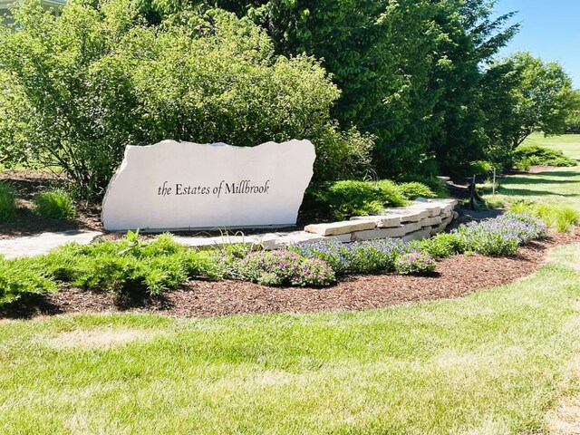 15751 S Stonewall Dr, Newark, IL 60541