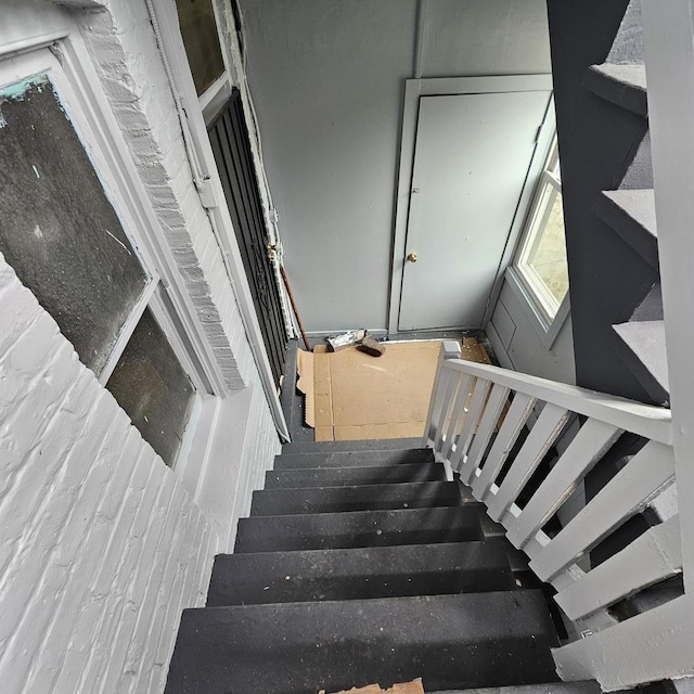 2251 S Kirkland Ave, Chicago, IL 60623 - view of stairs