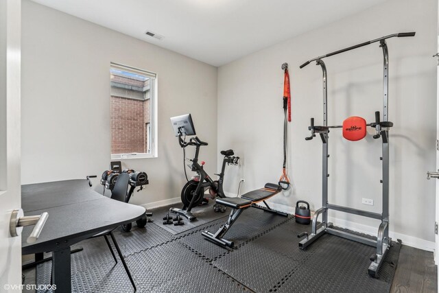 1841 N California Ave Unit 3A, Chicago, IL 60647 - exercise room with baseboards