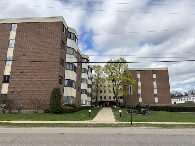 5500 Lincoln Ave Ave Unit 118E, Morton Grove, IL 60053 - view of apartment building / complex