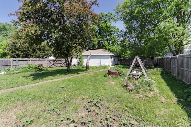 201 E Boundary St, Stanford, IL 61774 - view of yard