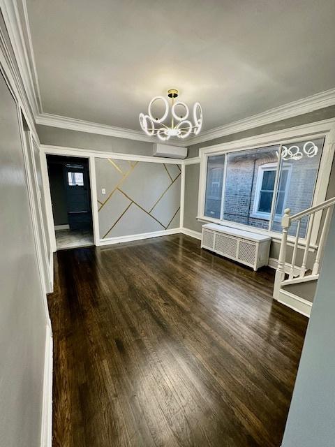 7643 S Paxton Ave, Chicago, IL 60649 - photo 8