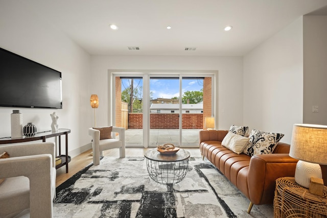 1548 W Ardmore Ave Unit 2F, Chicago, IL 60660 - living area with light wood-type flooring and recessed lighting
