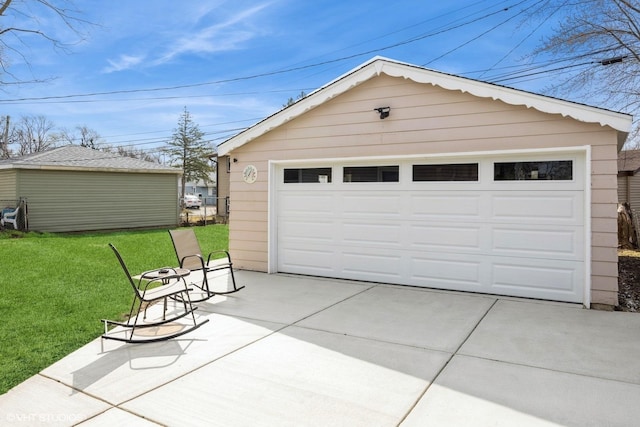 view of detached garage