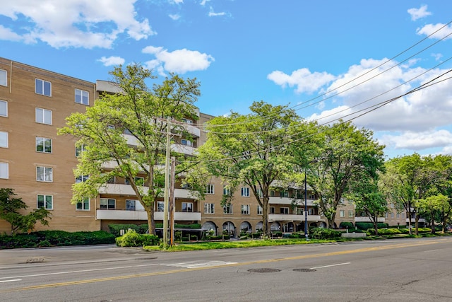 6400 N Cicero Ave Unit 213, Lincolnwood, IL 60712 - photo 1