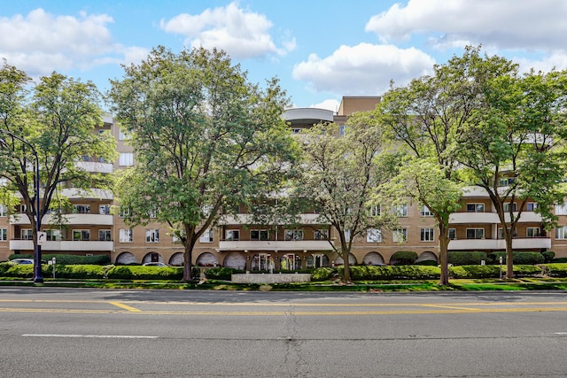 6400 N Cicero Ave Unit 213, Lincolnwood, IL 60712 - photo 2