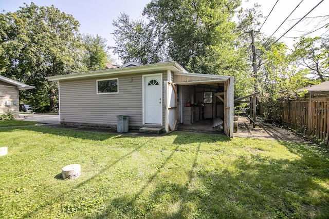 12332 S Harold Ave, Palos Heights, IL 60463 - view of outdoor structure with fence