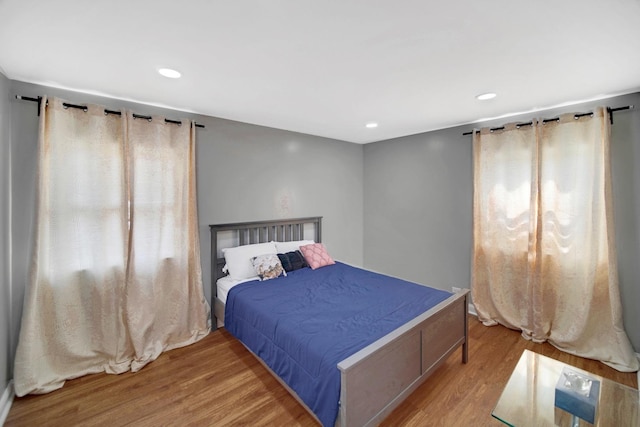 127 Tottenham Ln, Elk Grove Village, IL 60007 - bedroom with recessed lighting and wood finished floors