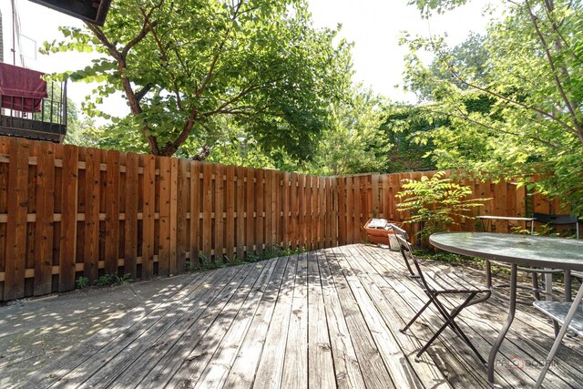 deck with fence