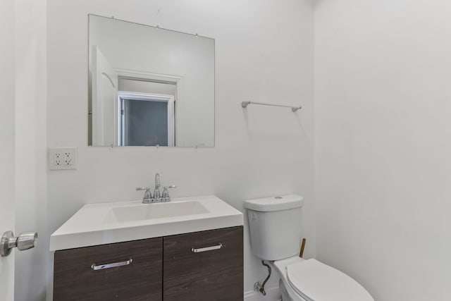 3220 W Polk St, Chicago, IL 60624 - half bath featuring toilet and vanity