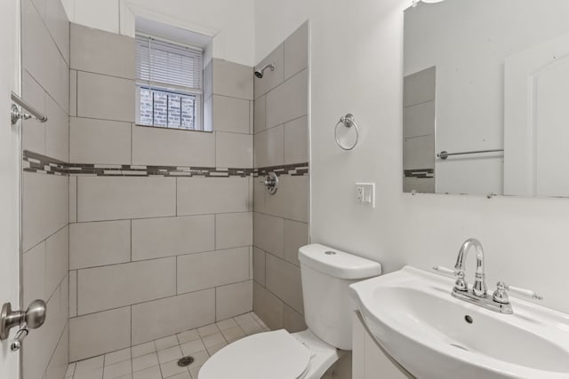 3220 W Polk St, Chicago, IL 60624 - bathroom with tiled shower, toilet, and vanity