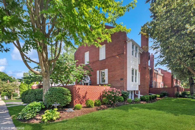 628 Franklin St, Geneva, IL 60134 - photo 2