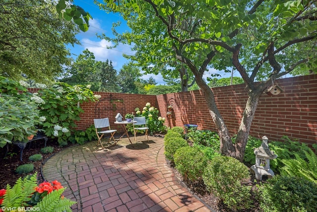 628 Franklin St, Geneva, IL 60134 - photo 4