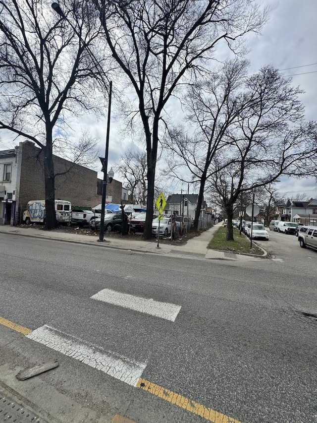 652 N Cicero Ave, Chicago, IL 60644