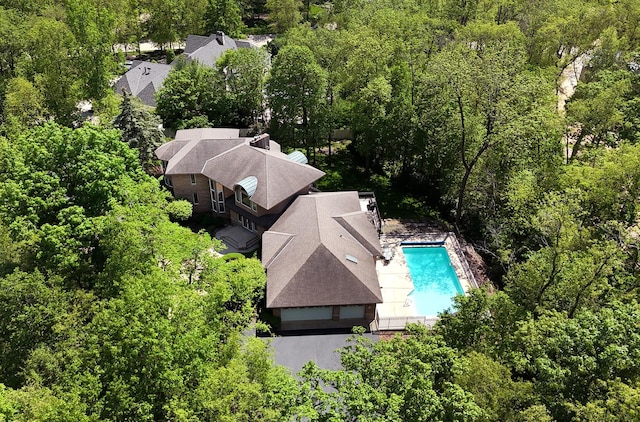 621 Chatfield Rd, New Lenox, IL 60451 - bird's eye view of a pool and a heavily wooded area