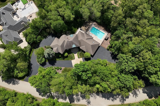621 Chatfield Rd, New Lenox, IL 60451 - drone / aerial view of a pool