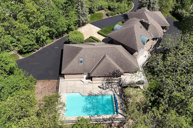 621 Chatfield Rd, New Lenox, IL 60451 - view of subject property with a pool