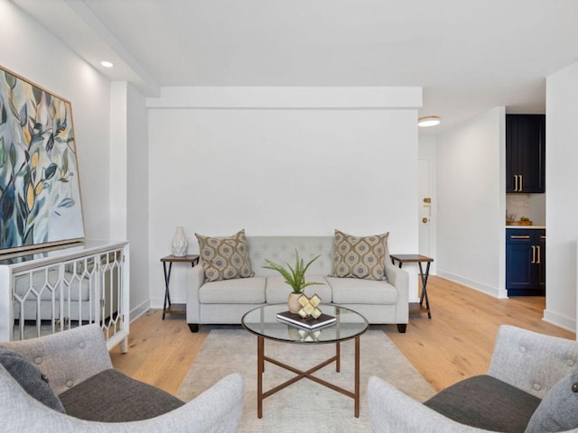 1355 N Sandburg Ter Unit 906D, Chicago, IL 60610 - living area with baseboards, recessed lighting, and light wood-style floors