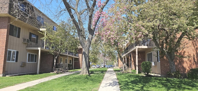 2508 Algonquin Rd Unit 5, Rolling Meadows, IL 60008 - view of community featuring a lawn