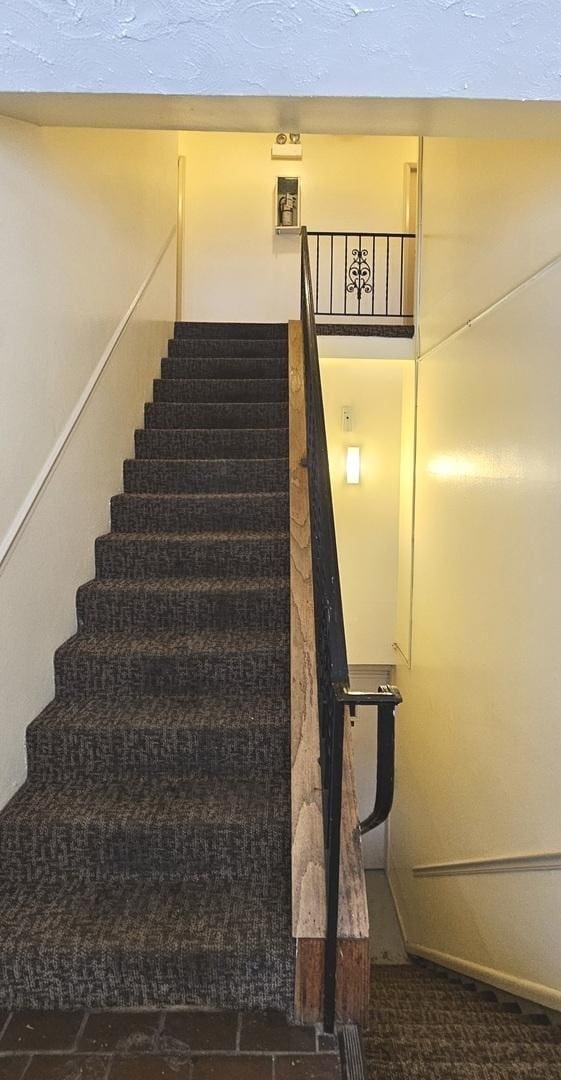 2508 Algonquin Rd Unit 5, Rolling Meadows, IL 60008 - view of stairs