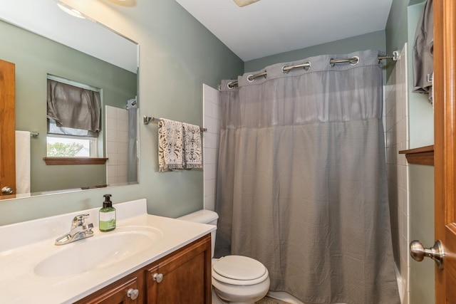 2835 Cattail Ct Unit B, Wauconda, IL 60084 - bathroom featuring toilet, vanity, and shower / bath combination with curtain