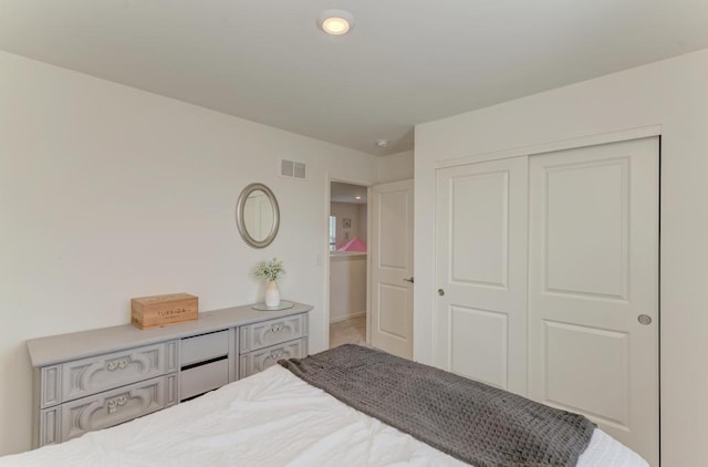 2034 Ingemunson Ln, Yorkville, IL 60560 - bedroom featuring a closet, recessed lighting, and baseboards