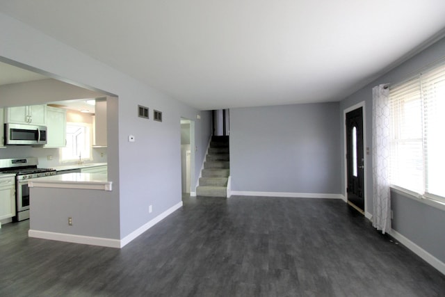 631 Concord Pl, Bourbonnais, IL 60914 - photo 5