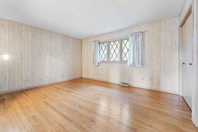 7415 W Ute Ln, Palos Heights, IL 60463 - spare room with wood finished floors and baseboards