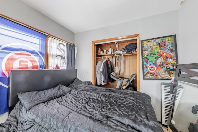 3801 W 65th Pl, Chicago, IL 60629 - bedroom with a closet