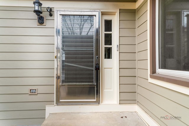 view of exterior entry