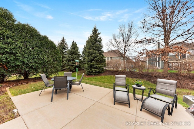 2793 Nicole Cir, Aurora, IL 60502 - view of patio with outdoor dining space