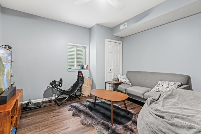522 Superior St, Vernon Hills, IL 60061 - living room featuring visible vents, baseboards, a ceiling fan, and wood finished floors