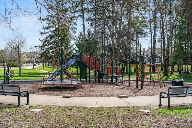 522 Superior St, Vernon Hills, IL 60061 - view of communal playground