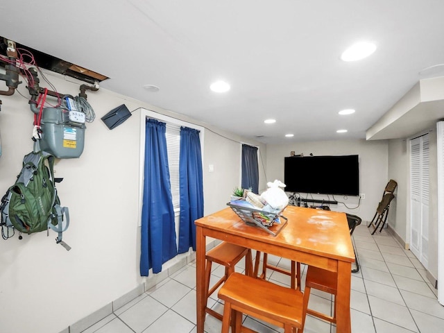 2124 W 24th St, Chicago, IL 60608 - dining room featuring light tile patterned flooring, baseboards, and recessed lighting