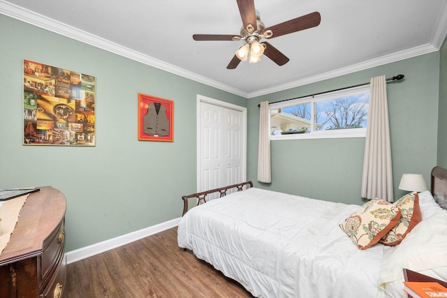 472 Lakewood Blvd, Park Forest, IL 60466 - bedroom featuring a ceiling fan, crown molding, wood finished floors, a closet, and baseboards